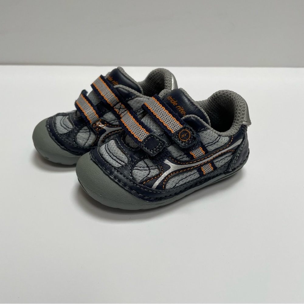Stride Rite Enzo boys velcro strapped navy & gray sneakers. Size 3 NWOT